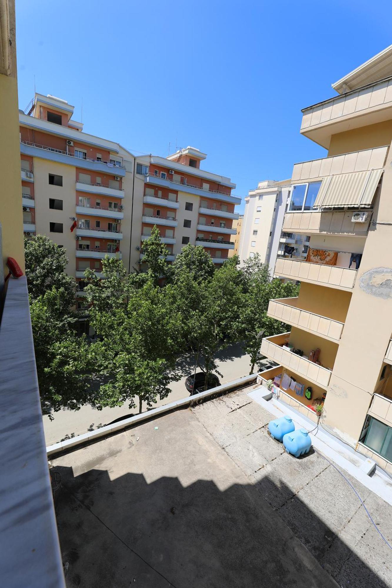 Sunny Side Apartments Vlore Luaran gambar